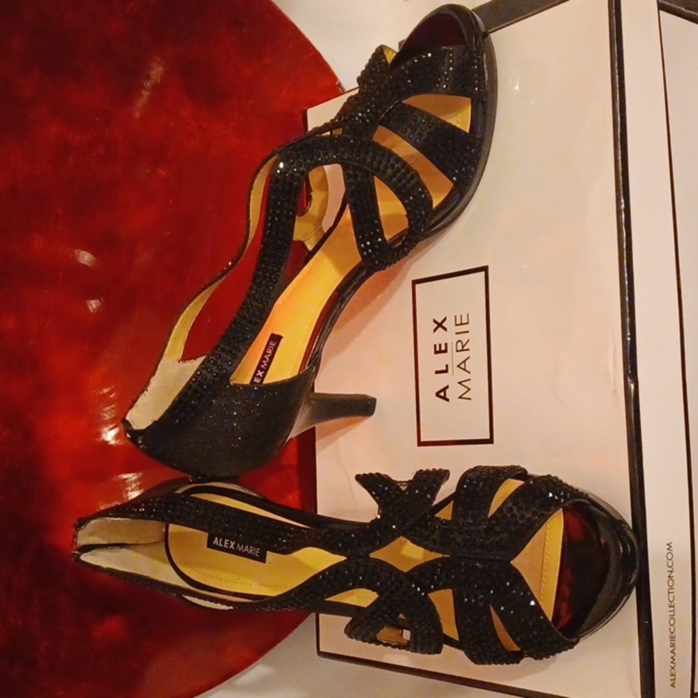 WS22- Buy 2prs🥿/$15.00 -  Women Alex Marie Black Dressy Heels - sz 9.5M